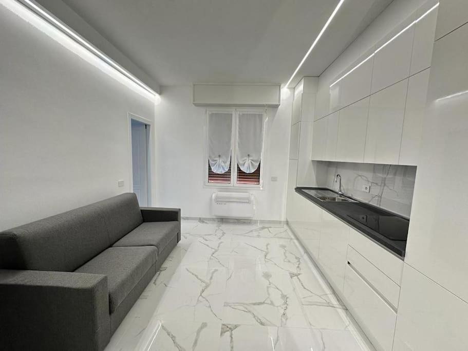Suite Aurora Luxury In The Center Of Sanremo Exterior photo