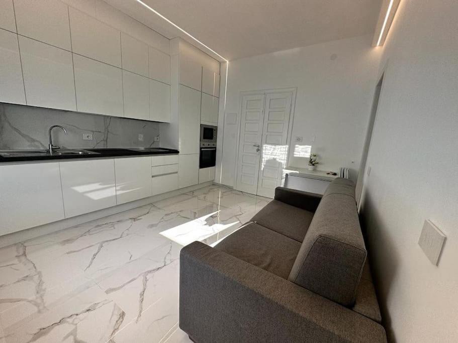 Suite Aurora Luxury In The Center Of Sanremo Exterior photo