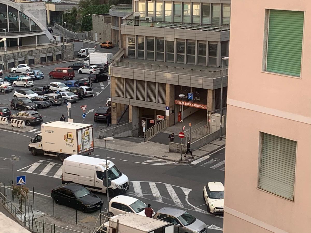 Suite Aurora Luxury In The Center Of Sanremo Exterior photo