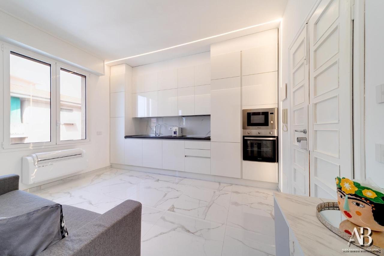 Suite Aurora Luxury In The Center Of Sanremo Exterior photo