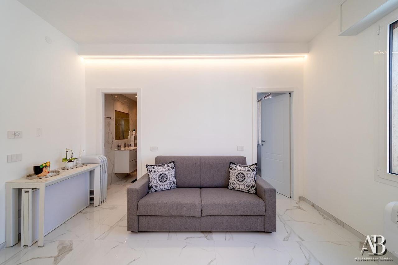 Suite Aurora Luxury In The Center Of Sanremo Exterior photo